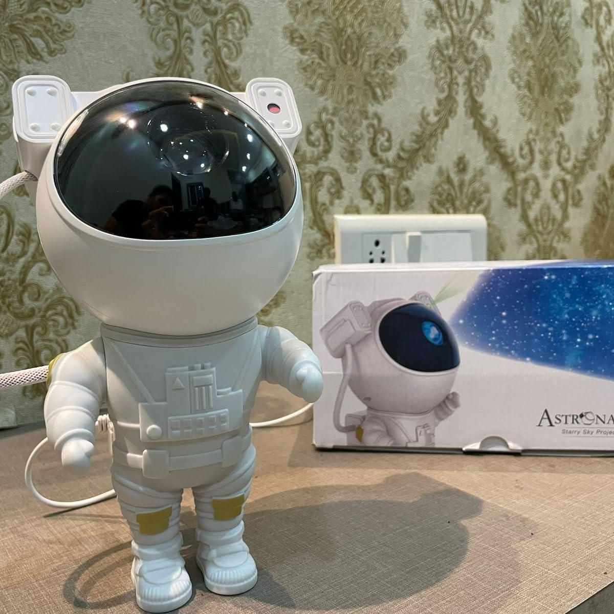 Astronaut Galaxy Projector - 360 Magnetic Head Rotation, Remote Control